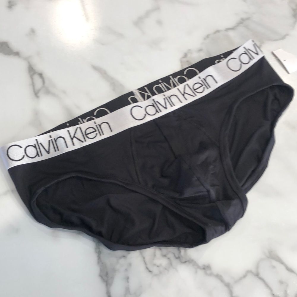 NWT Calvin Klein Polyester/Elastane Black Briefs Size XLarge